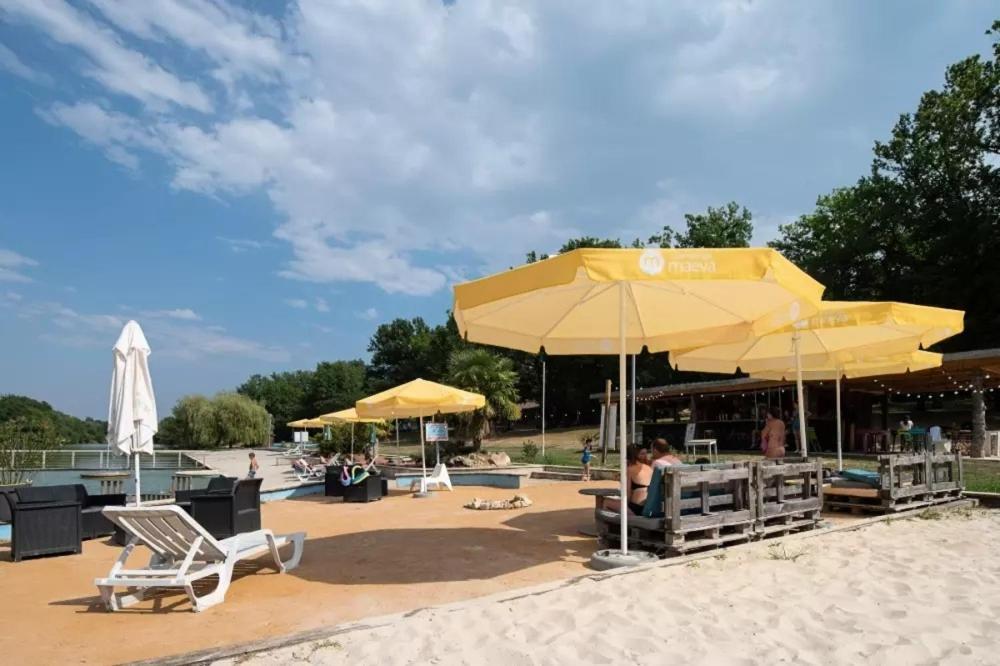 Camping Les Lacs D'Armagnac Bretagne-d'Armagnac ภายนอก รูปภาพ